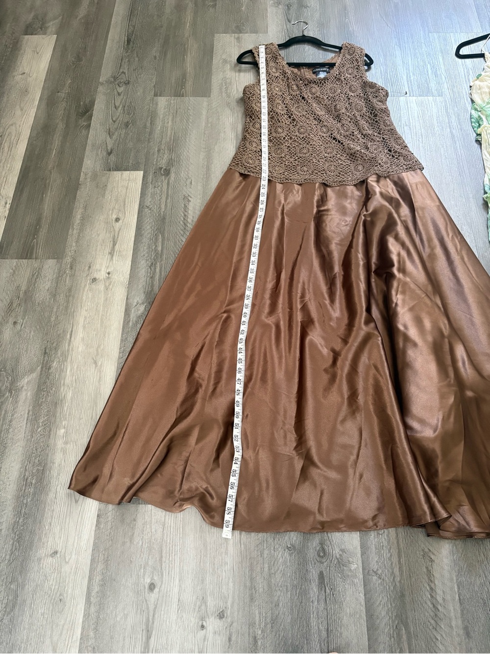 Cachet Chocolate Brown Satin Midi Skirt - Picture 4 of 5